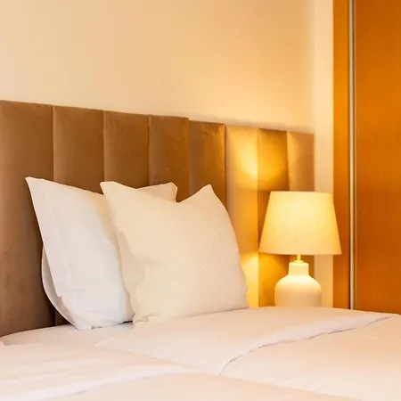 Rmr Charme & Vistas @ T3 Duplex 아파트 *